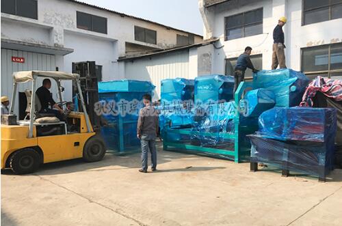 橡膠顆粒生產(chǎn)設備